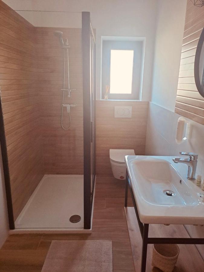 Guests House Dali Hotel Rovinj Exterior photo